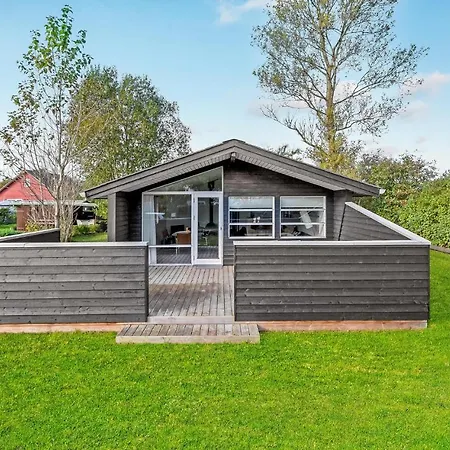 Awesome In Haderslev With Kitchen Semesterbostad *